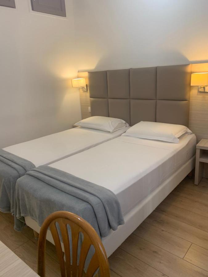 Hotel Lutetia Κάννες Εξωτερικό φωτογραφία